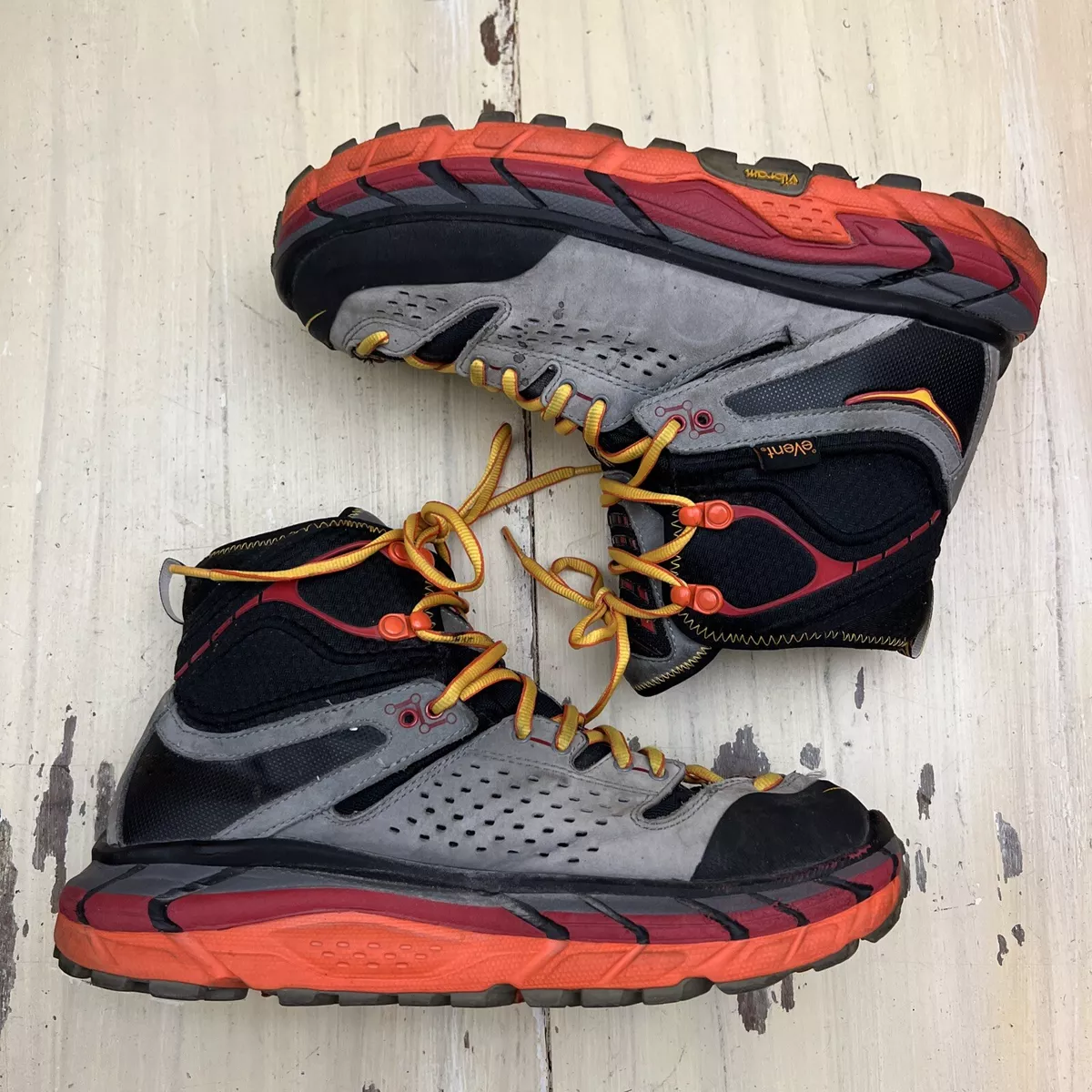 HOKA- Tor Ultra Hi, Black/Chili Pepper, US9, Lace Up Hiking Shoe, Gore Tex, Mesh