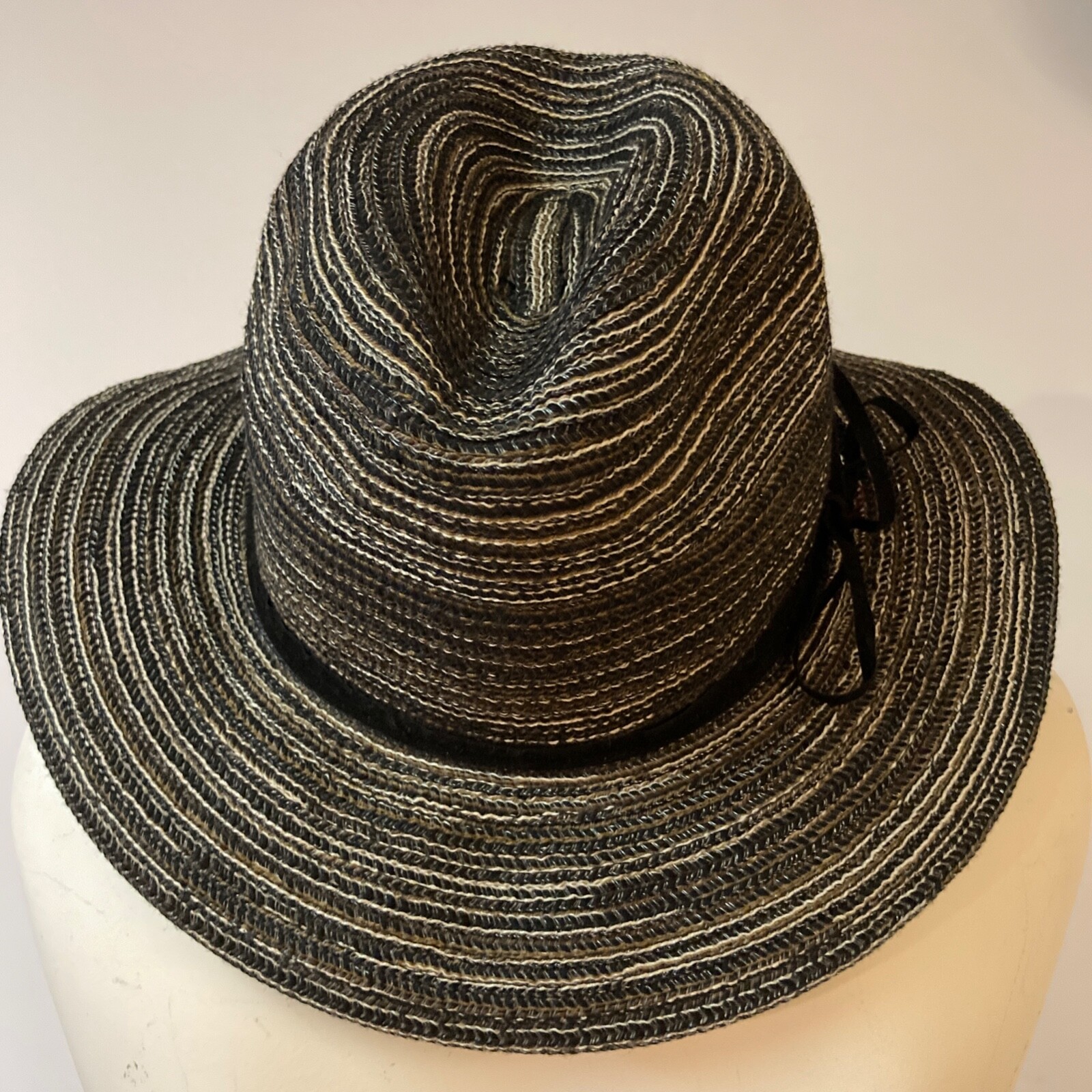 NEW Fedora MANMADE Straw Fibers PACKABLE Black Ribbon Beach Cruise Garden OSFM-image