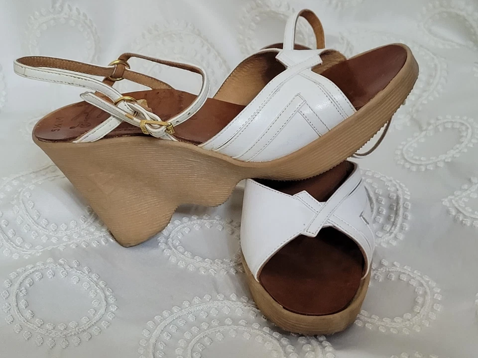 Sandalias blancas de cuña de tacón alto ondulado HI-UP FAMOLARE AÑOS 70 Italia - 5,5 M Foto 3 de 4