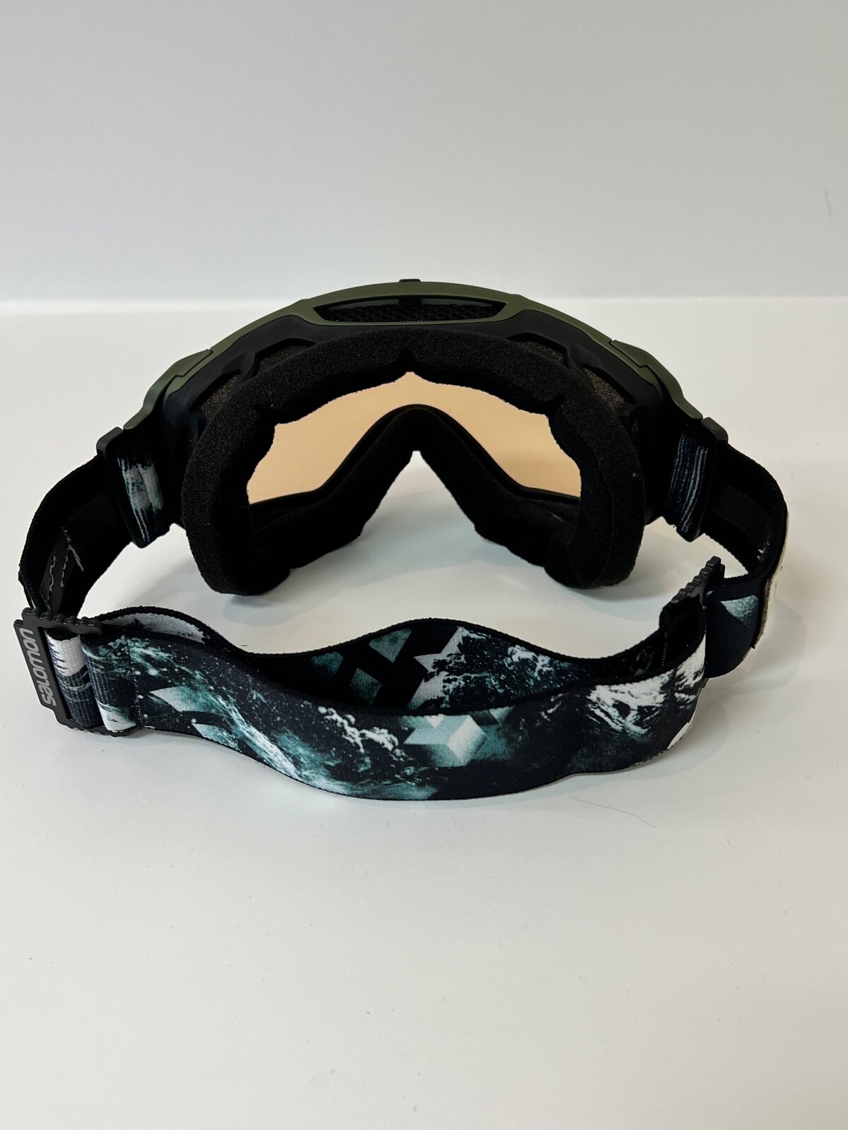 Salomon Occhiali da Sci Snowboard Montatura Verde Cinturino Nero Verde con Lente Marrone