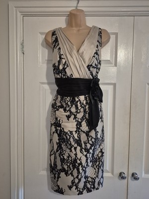 Atemberaubendes hellgold & schwarz gefüttertes Kleid für besondere Anlässe Größe 18 von Carina