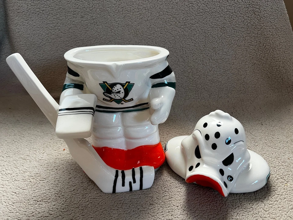 Tarro de galletas Anaheim Mighty Ducks Wild Wing Goalie temporada inaugural 1993 NHL Foto 4 de 4