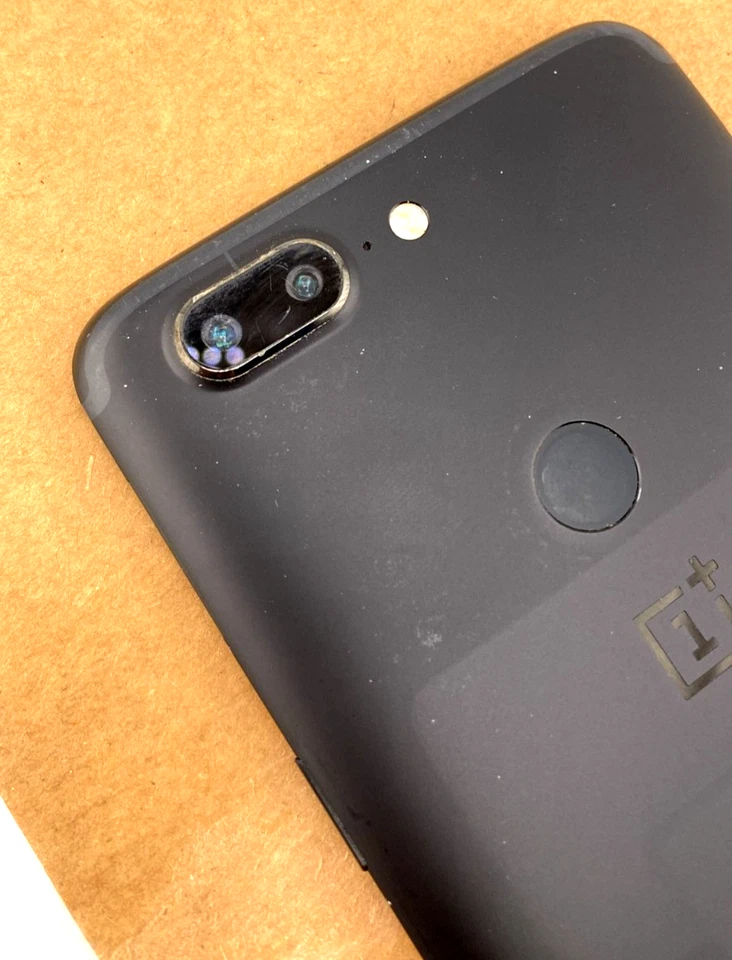 OnePlus 5T A5010 Black Unlocked Dual Sim 128GB 6GB RAM 6" Android Smartphone - Image 4 of 4