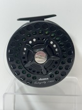 OKuma Integrity I-10/11 Fly Reel Large Arbor 10-11 WT Excellent With Line