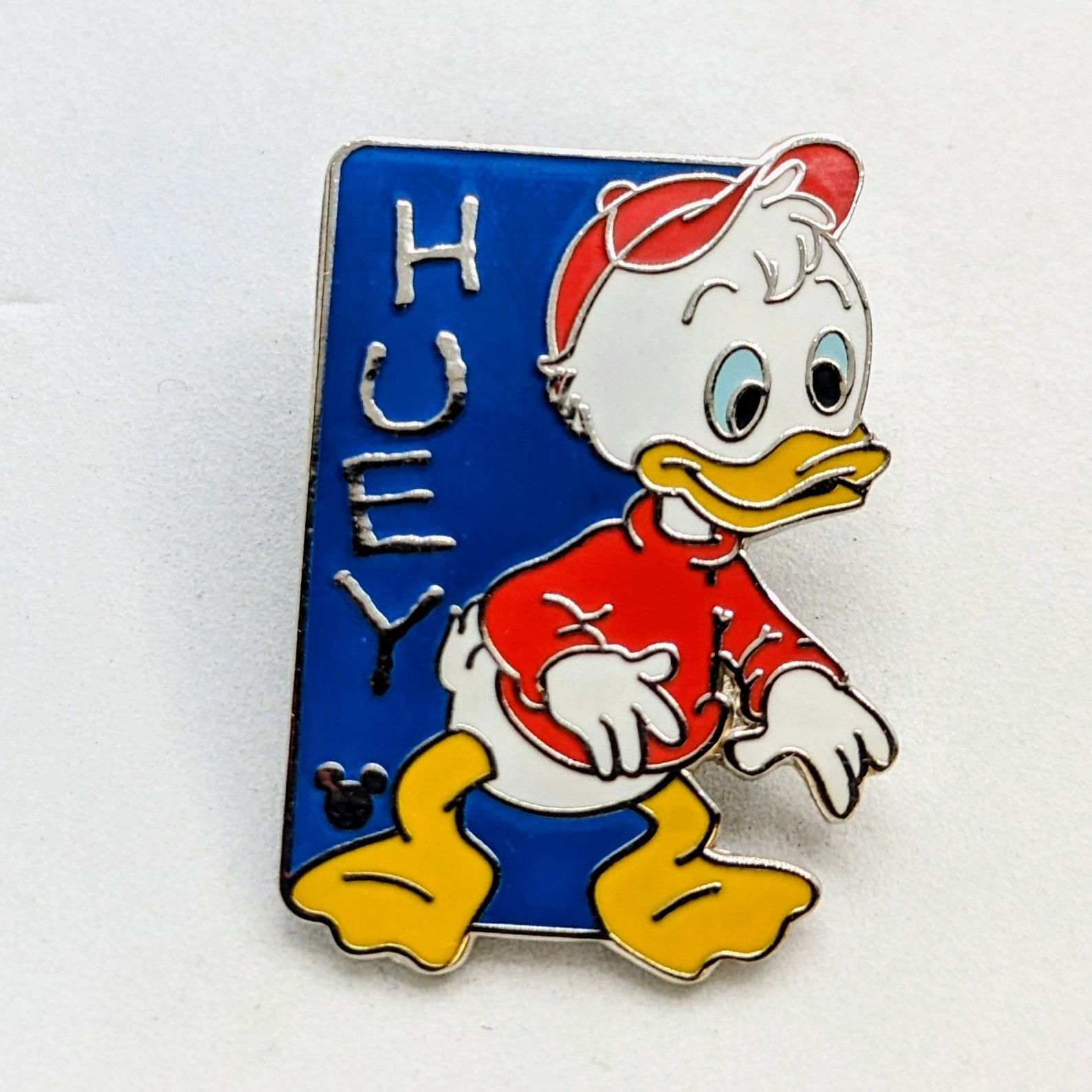 2005 Walt Disney World Cast Lanyard Collection 4 Nephews Huey Donald Pin