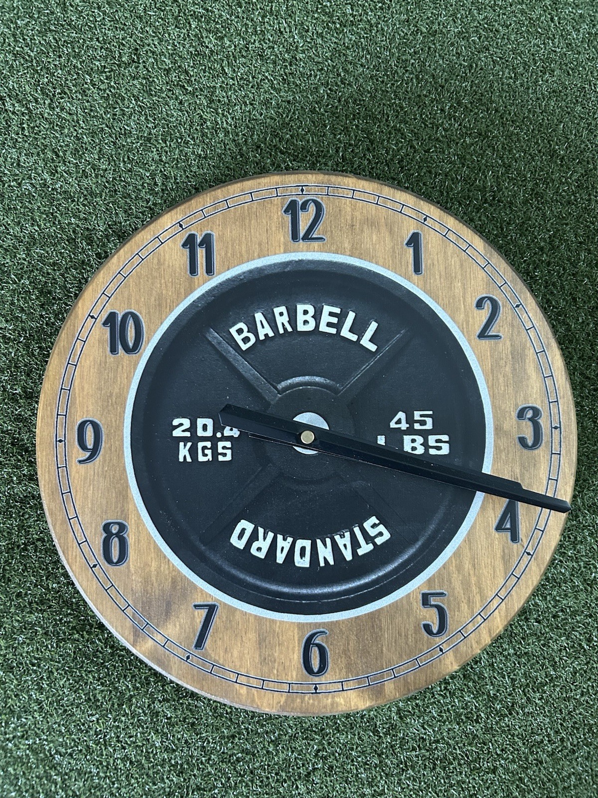 Barbell Weight Plate Wall Clock Gym Decor 20kg / 45lb Design for Home Gym