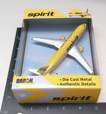 Spirit Airlines Diecast Commercial Jet Airplane Diecast by Daron RT3874 V NEW