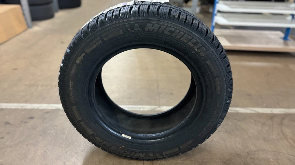 Michelin Agilis Alpin 215/65 R 16C 109/107R LLKW-Winterreifen (986806) - Bild 2 von 4