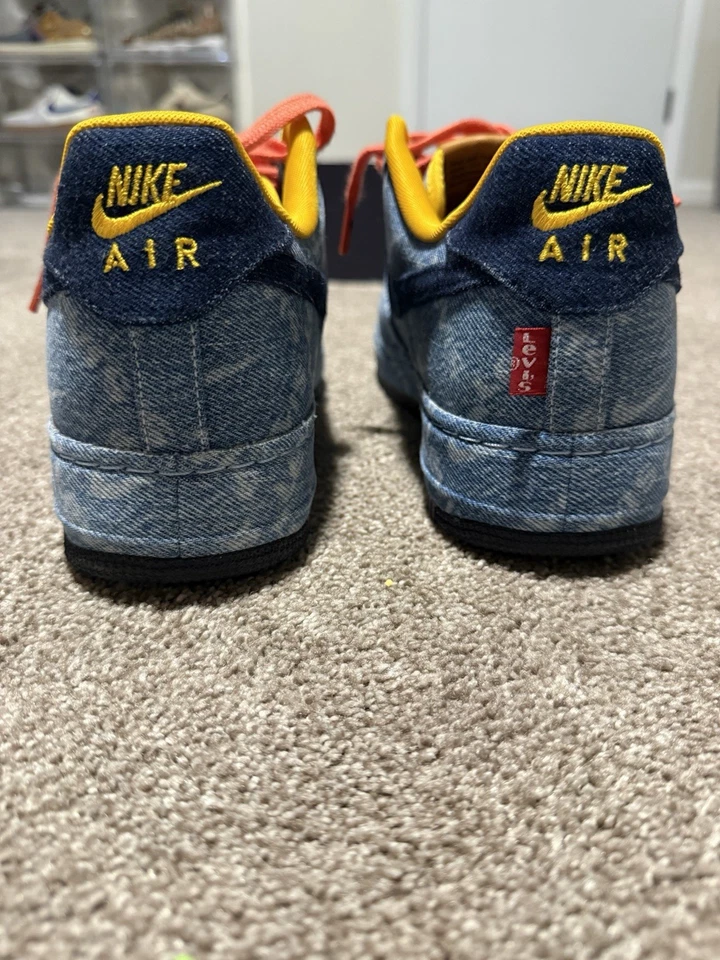 RARO COMO NUEVO Levi’s x Nike By You Air Force 1 Bajo ‘Denim Exclusivo’ Talla 10.5 Foto 4 de 4