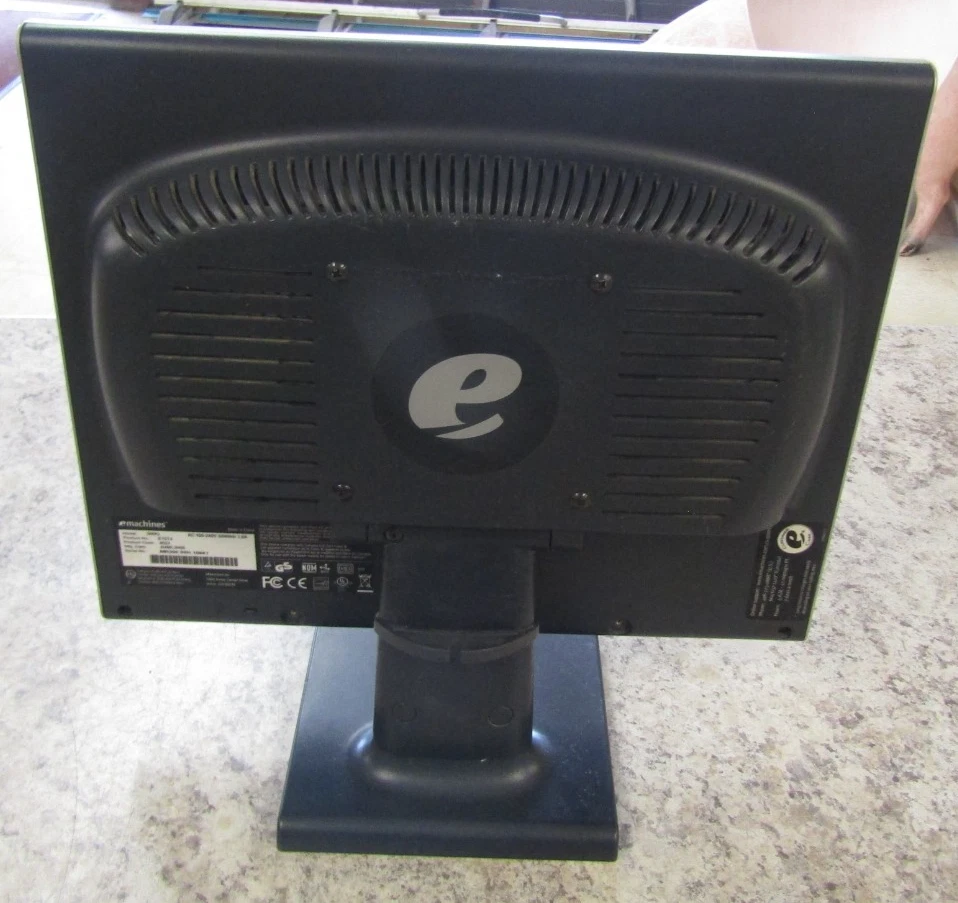 eMachines PC/Desktop Monitor w/ stand base - 500G E15T4 15" Gray - Tested - Image 3 of 4