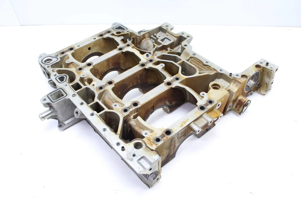 AUDI S4 2004-2009 4,2 L - Montaje del cigüeñal/bloque inferior del motor 079103032AA Foto 2 de 4