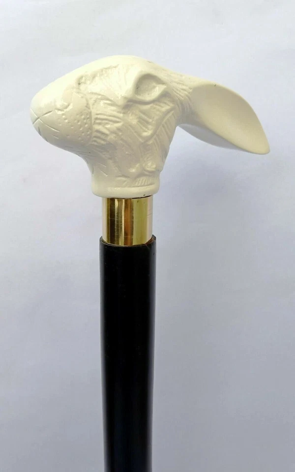 Bastón de madera con mango de cabeza de conejo cara de conejo blanco de latón Foto 4 de 4