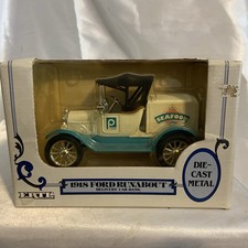 Collectible Ertl 1918 Ford Runabout Delivery Car Bank 3849 1/25 Scale Die Cast