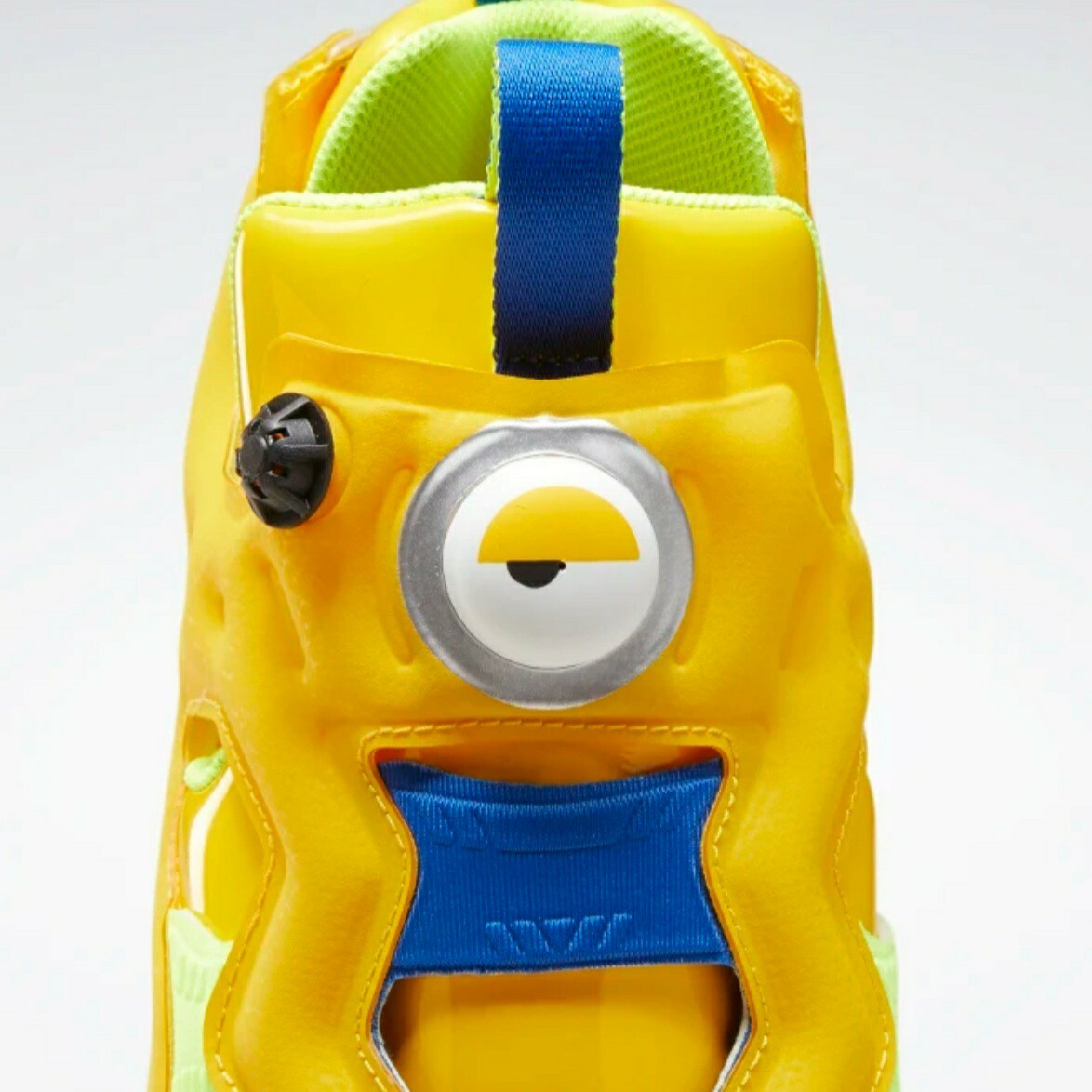 minion reebok pump