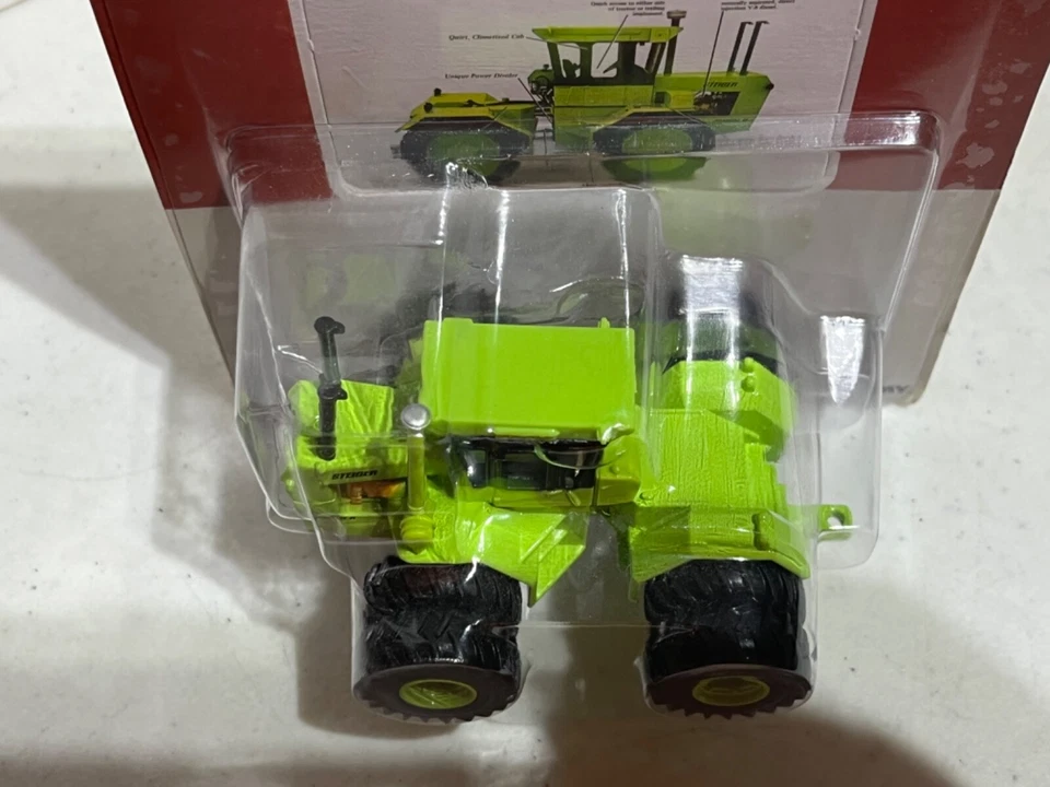Tractor Steiger Bearcat II St-225 4 ruedas motrices con dobles alrededor 1/64 de Ertl Foto 2 de 4