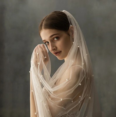 Wedding veil chapel long 230cm white pearls elegant beautiful unique brand new