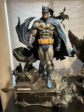 Batman Hush Batcave Regular Prime 1 Studio 1/3 Scale Statue