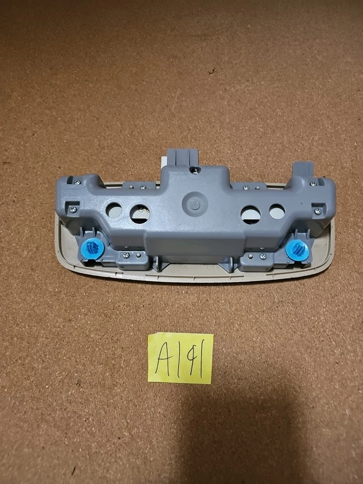 06-10 LEXUS IS250 IS350 TETO TRASEIRO INTERIOR CÚPULA LUZ FABRICANTE DE EQUIPAMENTO ORIGINAL - Imagem 4 de 4