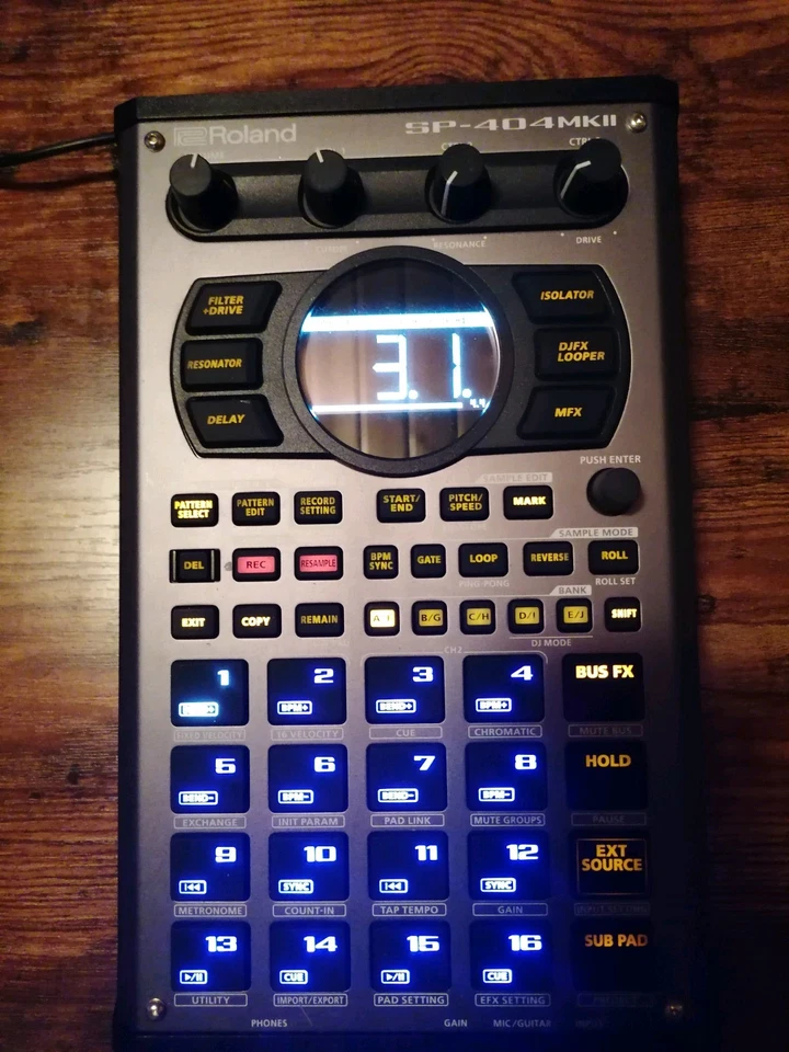 Roland SP-404MKII Sampler Gebraucht wie Neu Der Zustand - Bild 2 von 2