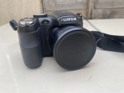 --- FUJIFILM FINEPIX S 12.0 MP CARTE XD CAMERA NUMERIQUE--- - Photo 1/4