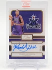 YOLANDA GRIFFITH 2025-26 PANINI ONE AND ONE TEAM TITANS GOLD AUTO /10 Q3420