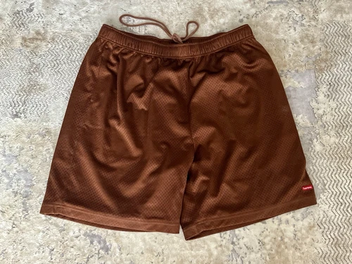 Short d’occasion marron suprême petite boîte logo baggy maille SS24 homme taille L