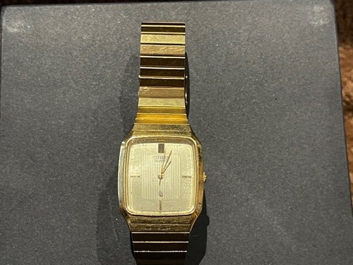 Citizen Gold Tone Quartz Wrist Watch 