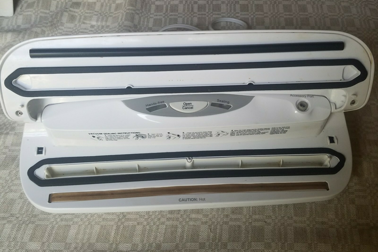 Rival SealAMeal Vacuum Food Sealer VS107 Tested Works plus Rival