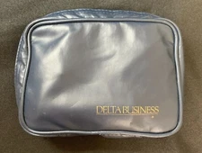 Vintage Delta Airlines Business Amenities/ Toiletries Travel Kit Bag (A4)