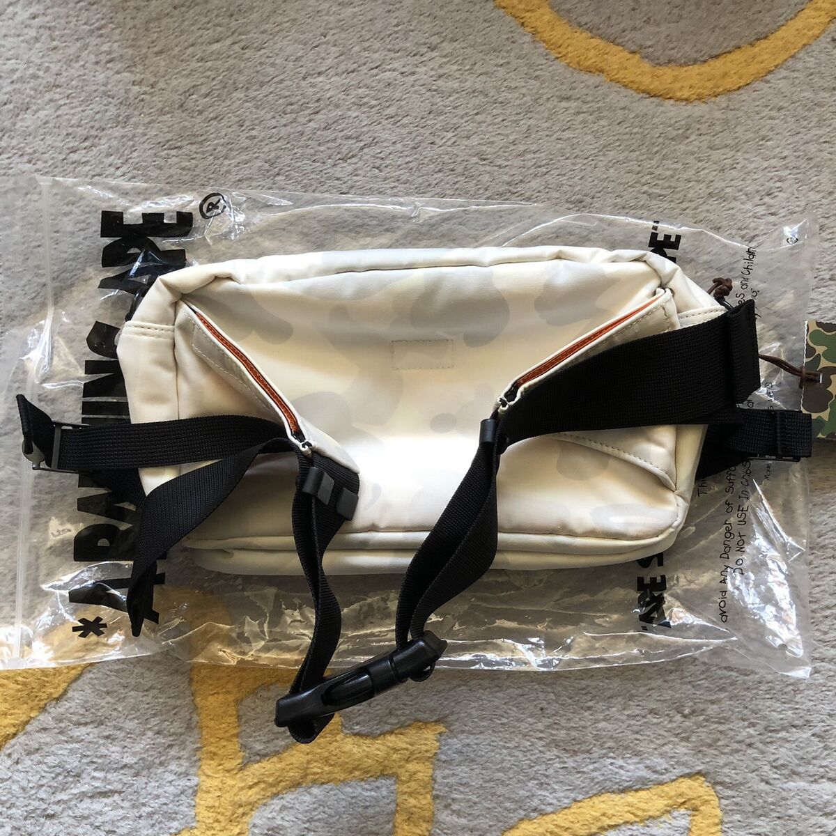RARE A Bathing Ape BAPE X Porter WHITE Camo waist bag BRAND RARE A Bathing Ape BAPE X Porter WHITE Camo waist bag BRAND