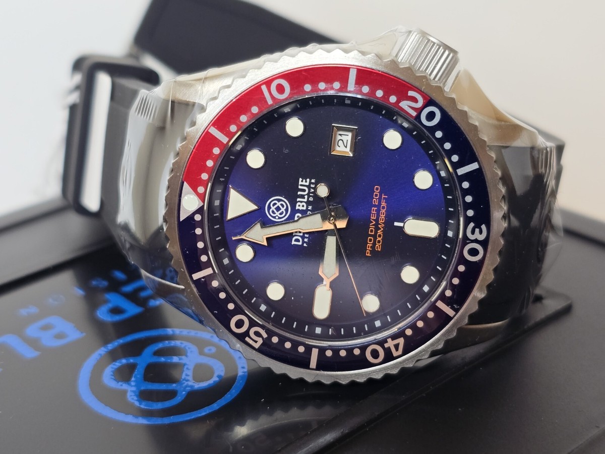 Deep Blue 41mm Pro Sea Diver 200 Quartz Silicone Strap Watch  display picture 2