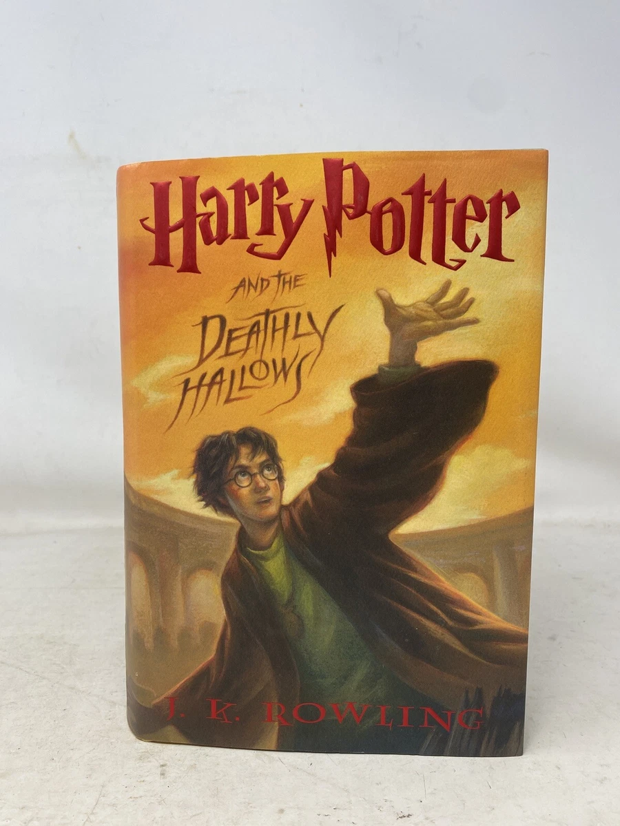 SCHOLASTIC MARKS 25 YEARS OF HARRY POTTER READING MAGIC IN THE