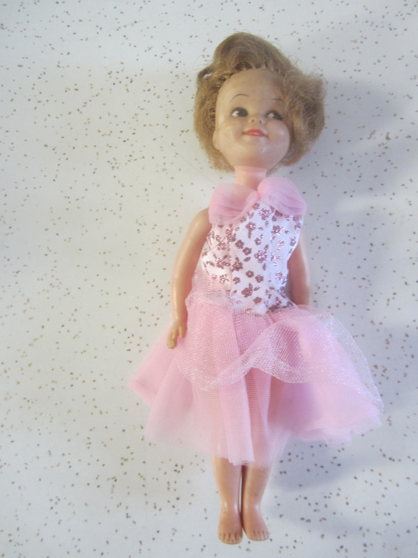 Vintage Deluxe Reading Doll Elizabeth 8" Tall~WITH GOWN~!!!