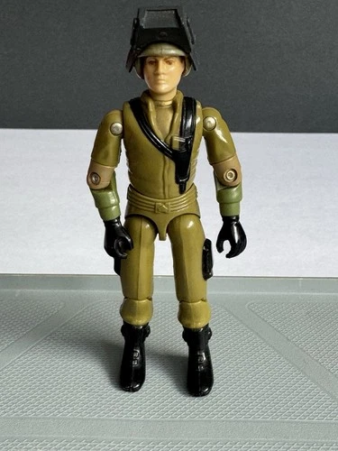 1982/83 Vintage Hasbro Gijoe Mobat Tank Driver Steeler Swivel Arm Action Figure