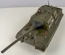 German Jagdtiger Tank Destroyer Built Display Model w/ Crew (Track Damage)