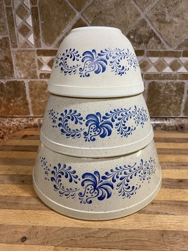 Vtg PYREX Nesting Mixing Bowls Set of 3 Homestead Blue/Speckled Tan 401 402 403