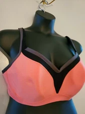 Torrid Active Women's Sports Bra Size 44D/Peach Color/EUC 