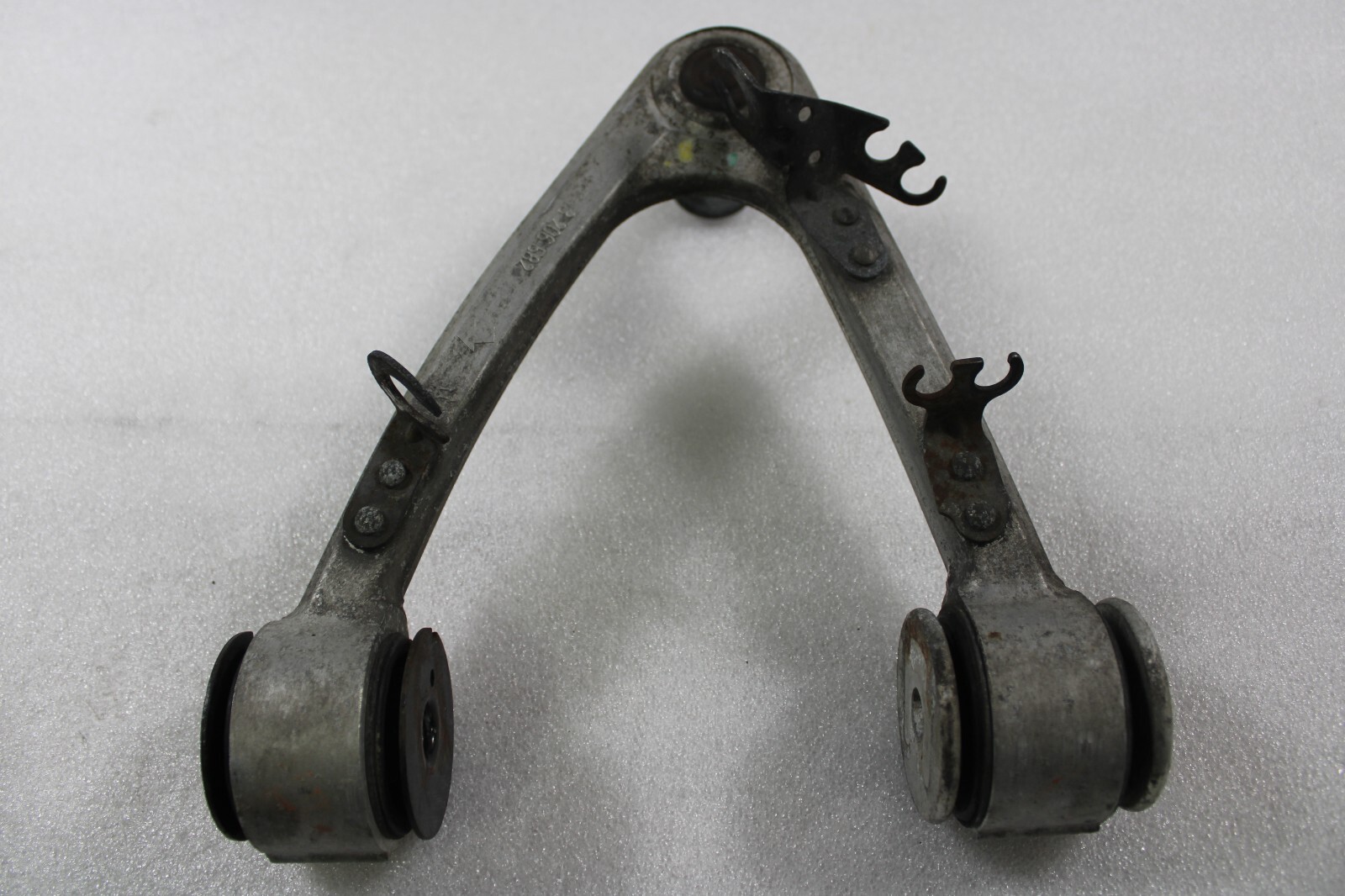 2010 Maserati Quattroporte, RH, Right, Front Upper Control Arm, Used