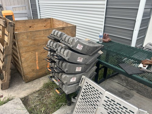Zico Sac-44. Wheel Chock,    Aluminum Used