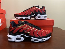 woman air max plus