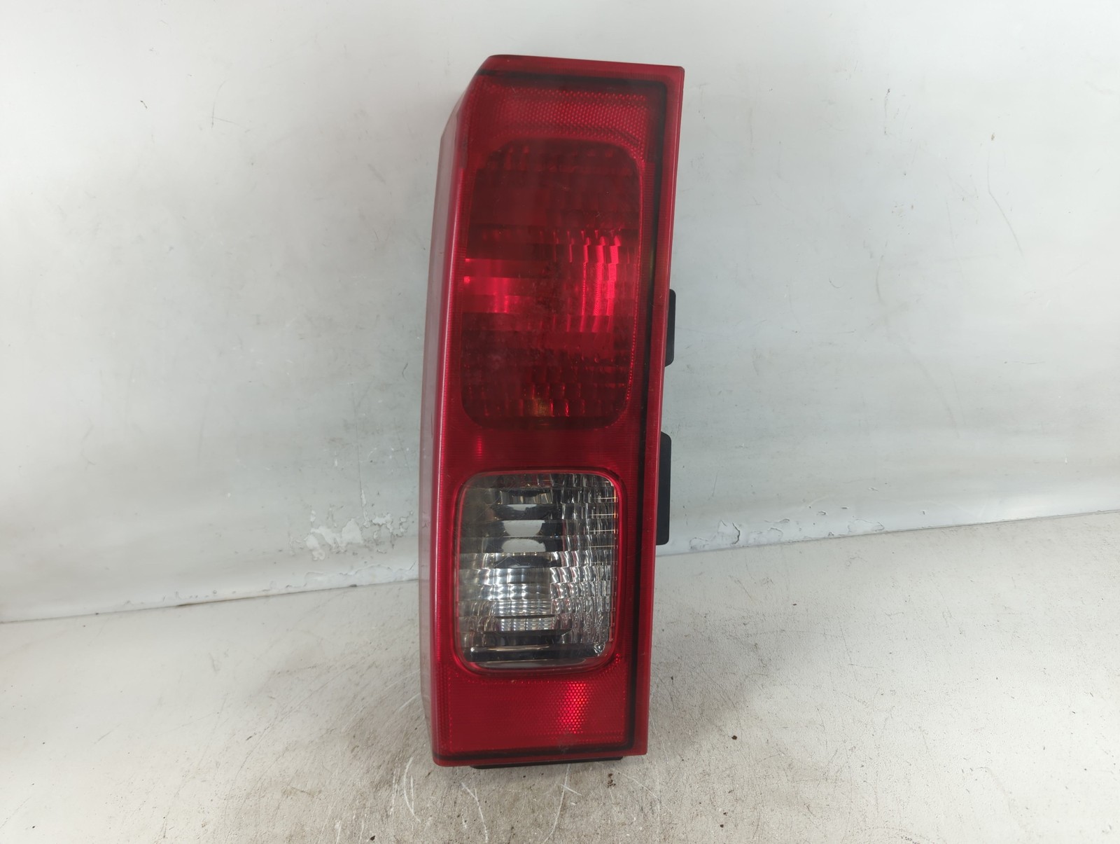 2006 A.m. General Humh3 Rear Center Lid Brake Light Tail Light Red TRHLX