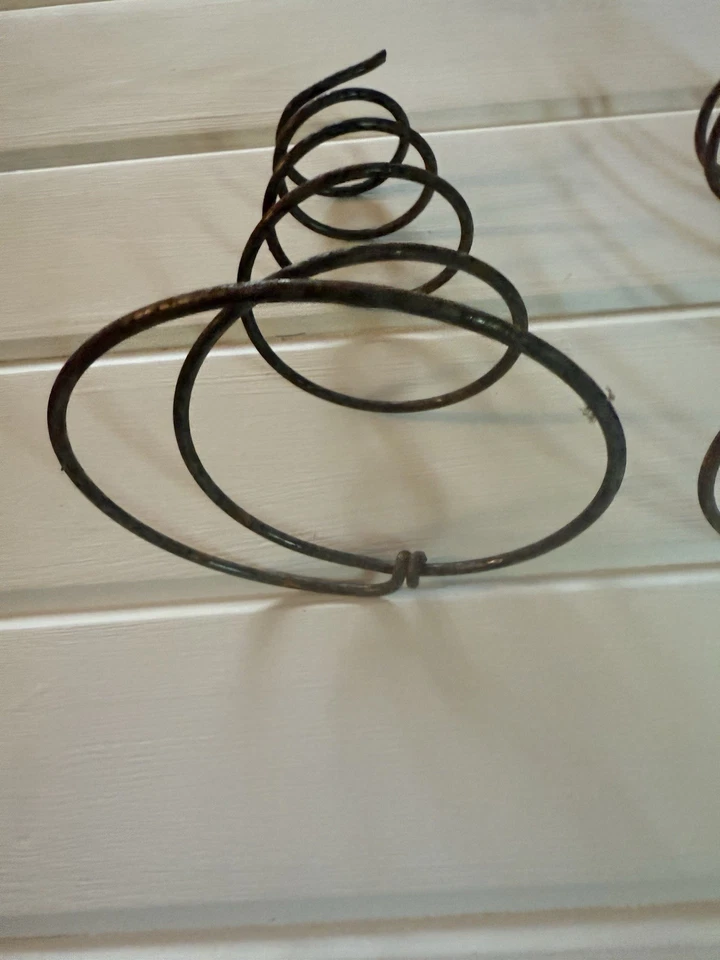 Primitive Rusty  Metal Coil Bed Springs Crafting Farmhouse Christmas Tree DIY 3 - Image 4 of 4