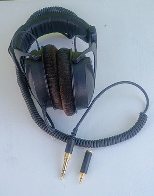 beyerdynamic DT 770 PRO Limited Edition 250 OHM Black Wired Studio Headphones