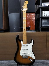 Fender ST54-53 E-Gitarre Lindenholz weicher V-Hals mit weichem Cas