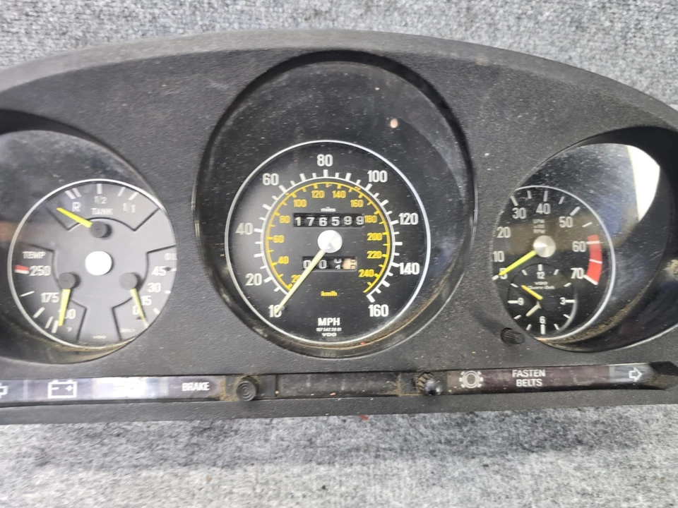 Speedometer instrument gauge cluster mercedes r107 380sl 450sl oem - Image 2 of 4