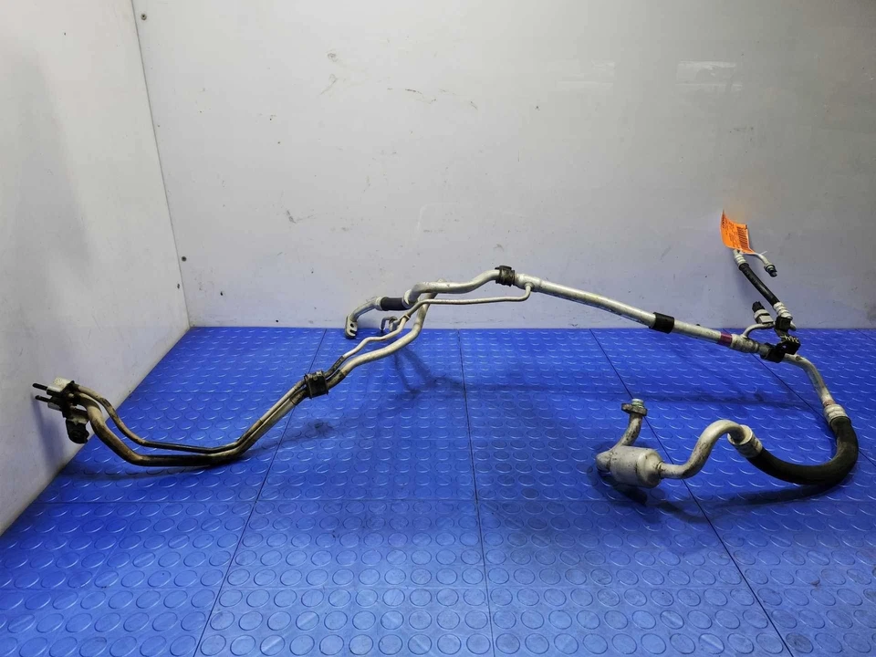 Mangueira líquida de sucção para ar condicionado 13-19 Hyundai Santa Fe 3.3L AC fabricante de equipamento original - Imagem 2 de 4