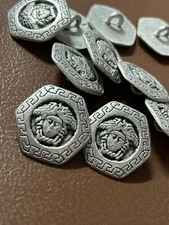 Medusa (5) Silver/nickle Tone Hexagonal Metal Button
