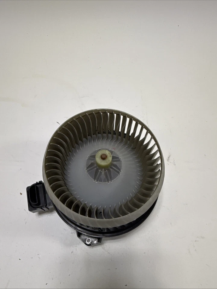 Soplador calentador aire acondicionado 13-15 Jaguar XF 2,0 L AT AC A/C HVAC USADO OEM Foto 2 de 4