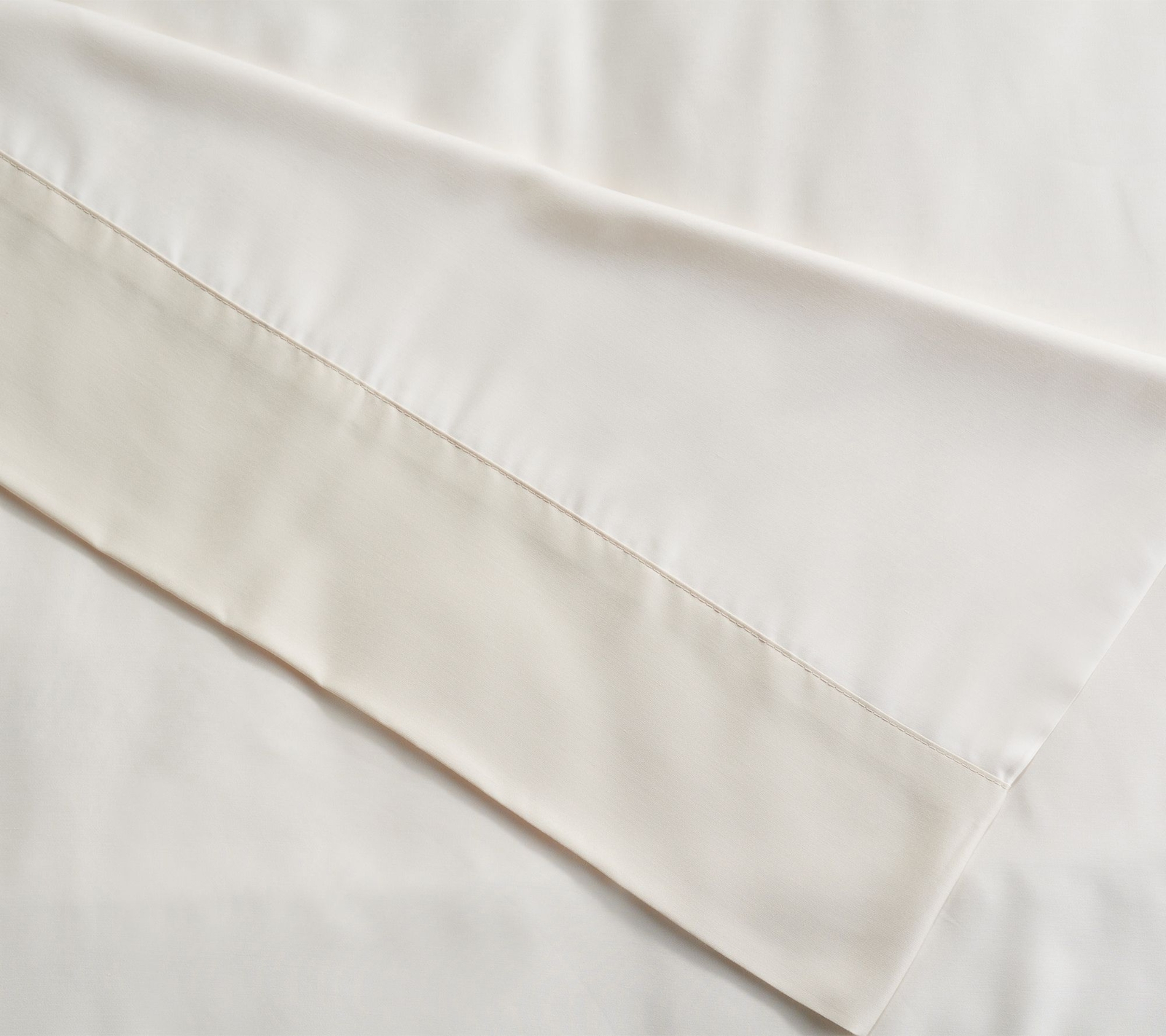 Northern Nights Two Tone Rayon Made from Bamboo Sheet Set in Beige