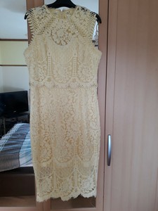 yellow lace bodycon dress
